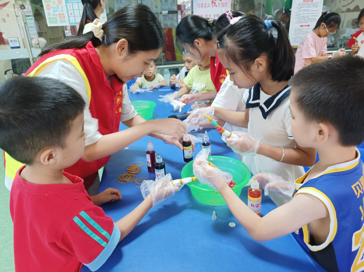 團縣委開展“青春相伴，護航成長”青少年暑期公益課堂
